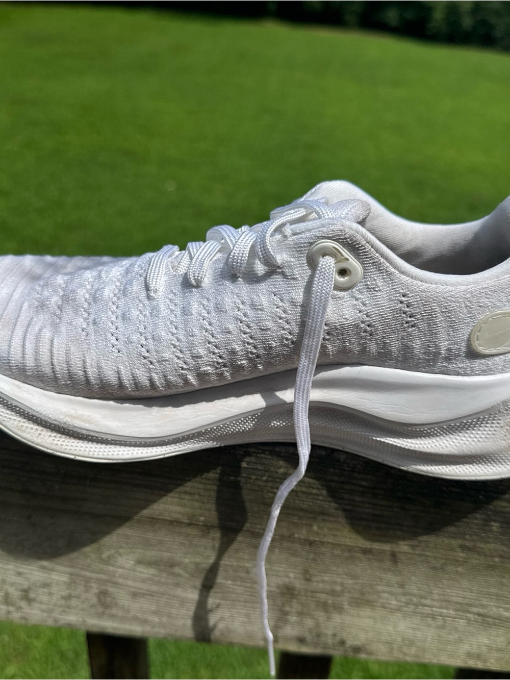 Nike White Knit Running Sneakers with Visible Swoosh - Picture 3 of 6
